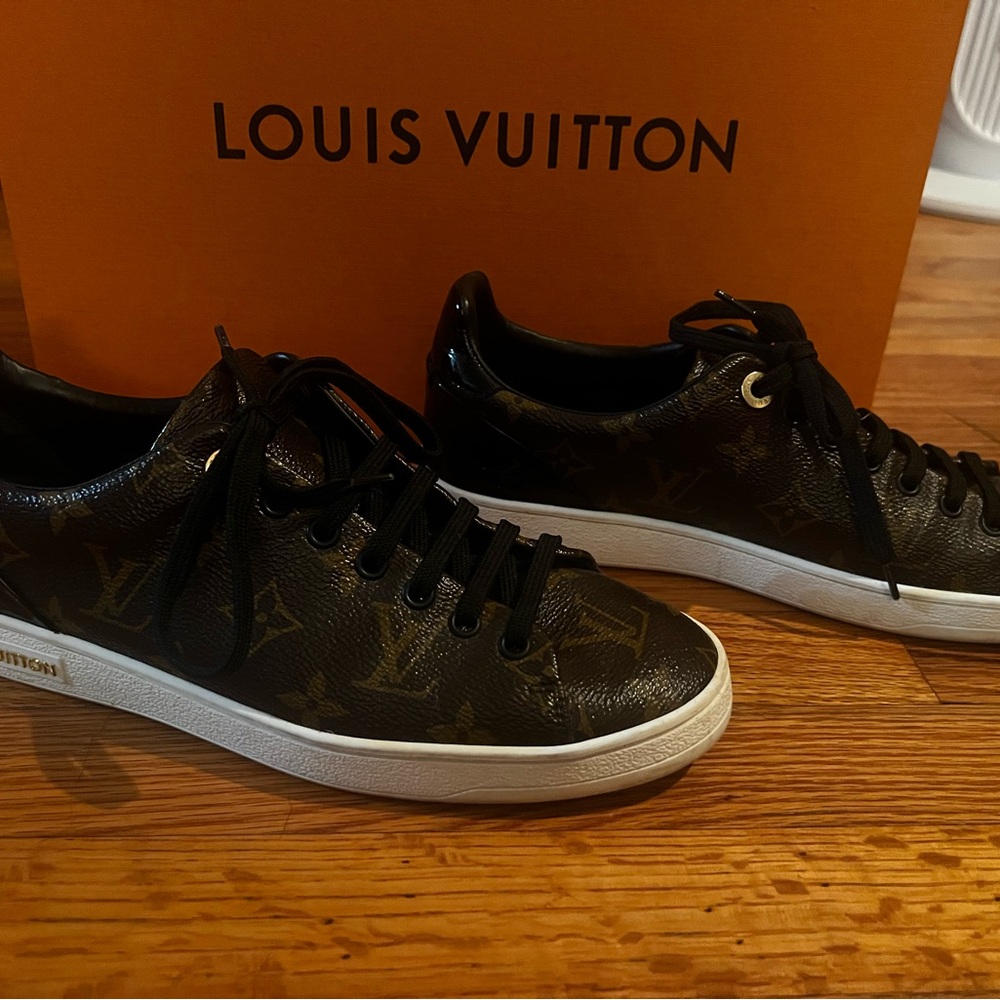 Louis Vuitton Frontrow Sneakers with box and extra laces